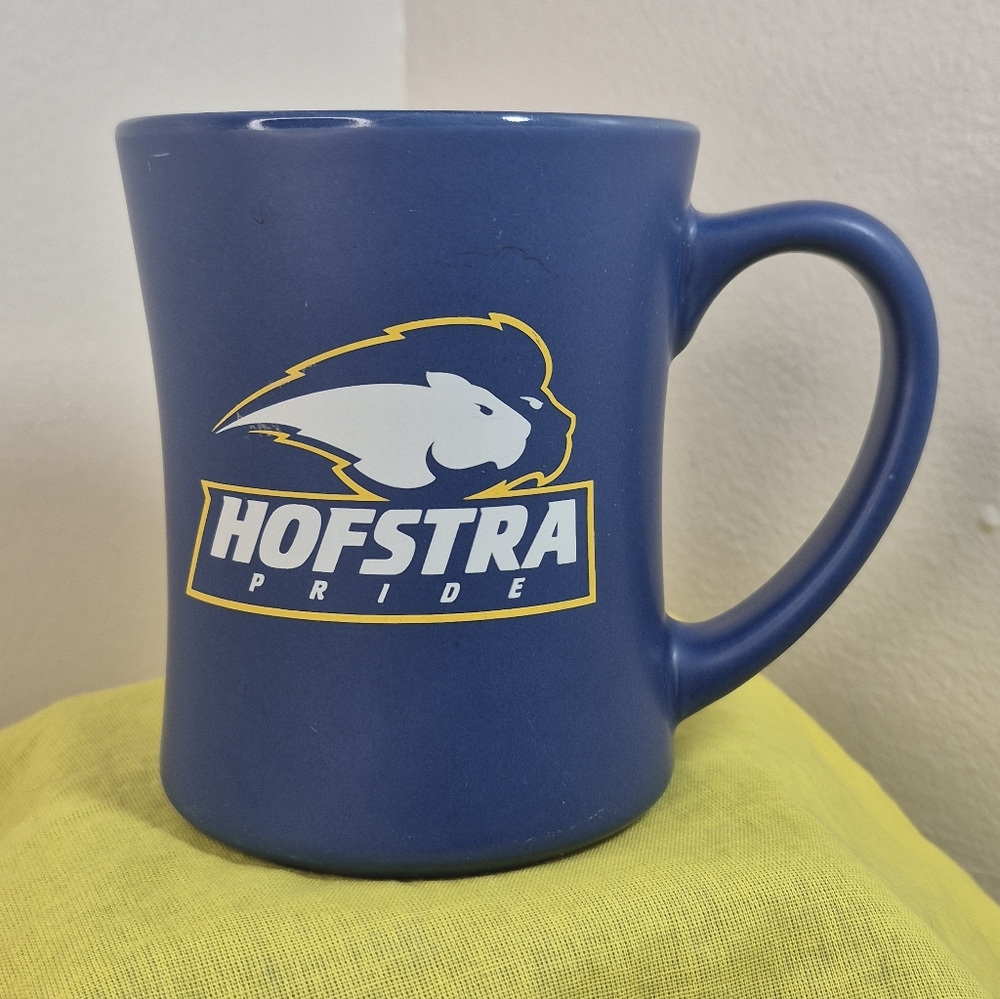 Hofstra University Stoneware Coffee Mug 'Hofstra Pride' 16 oz